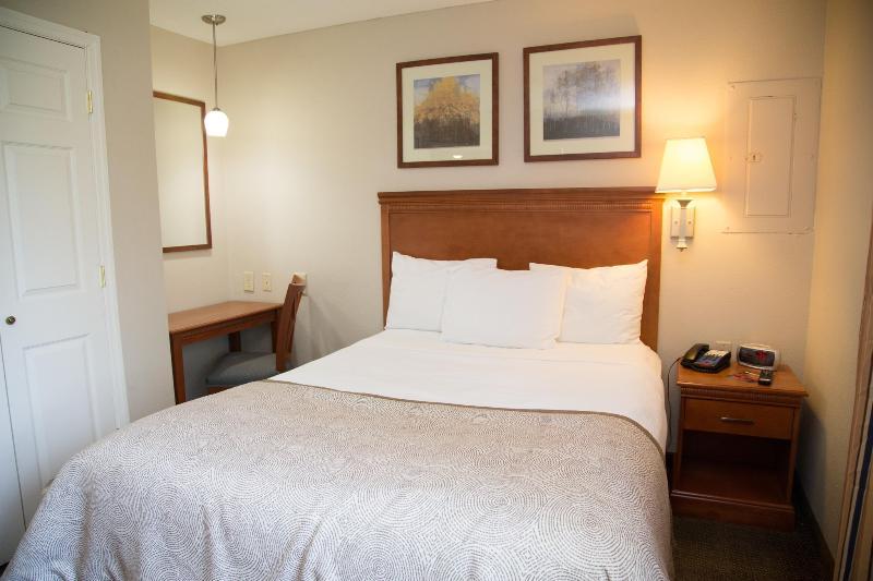 Candlewood Suites Huntersville-Lake Norman Area, An Ihg Hotel Zewnętrze zdjęcie