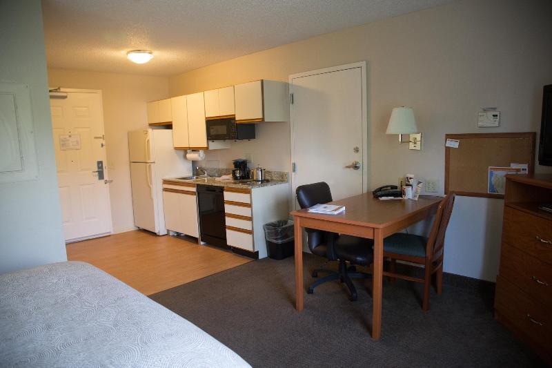 Candlewood Suites Huntersville-Lake Norman Area By Ihg Zewnętrze zdjęcie